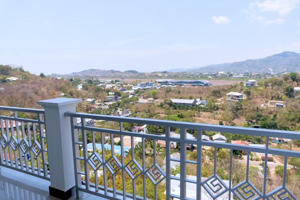 Monte Prundi Hotel Labuan Bajo Bagian luar foto
