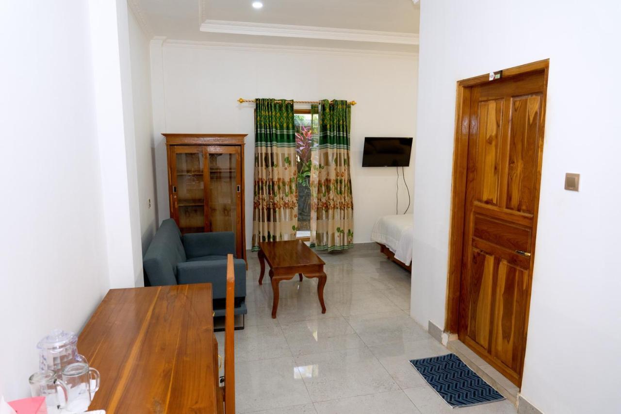 Monte Prundi Hotel Labuan Bajo Bagian luar foto